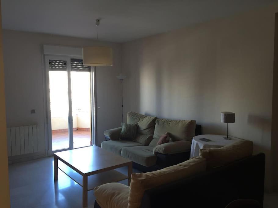 Appartement Amplio Piso En Nervion, Excelente Zona De La Ciudad. à Séville Extérieur photo